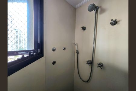 Apartamento à venda com 127m², 3 quartos e 2 vagas Apartamento à venda com 127m², 3 quartos e 2 vagasBanheiro Social