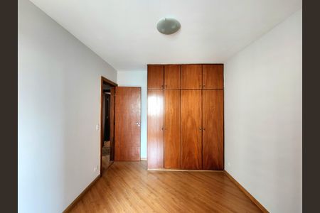 Apartamento à venda com 127m², 3 quartos e 2 vagas Apartamento à venda com 127m², 3 quartos e 2 vagasQuarto 2