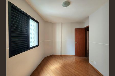 Apartamento à venda com 127m², 3 quartos e 2 vagas Apartamento à venda com 127m², 3 quartos e 2 vagasQuarto 1