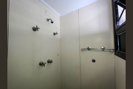 Apartamento à venda com 127m², 3 quartos e 2 vagas Apartamento à venda com 127m², 3 quartos e 2 vagasBanheiro da Suíte