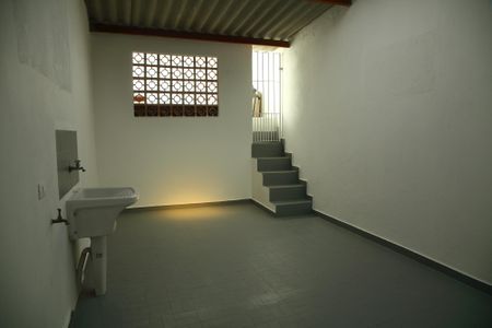 Casa à venda com 91m², 2 quartos e 1 vagaÁrea de Serviço