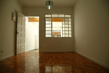 Casa à venda com 91m², 2 quartos e 1 vagaSala