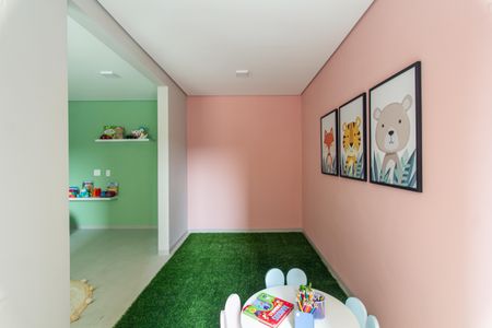 Apartamento para alugar com 32m², 2 quartos e sem vaga Apartamento para alugar com 32m², 2 quartos e sem vagaÁrea comum - Brinquedoteca