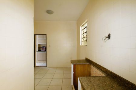 Casa à venda com 366m², 4 quartos e 6 vagasCozinha