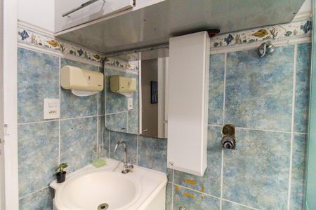 Casa à venda com 145m², 4 quartos e 2 vagas Casa à venda com 145m², 4 quartos e 2 vagasBanheiro 2
