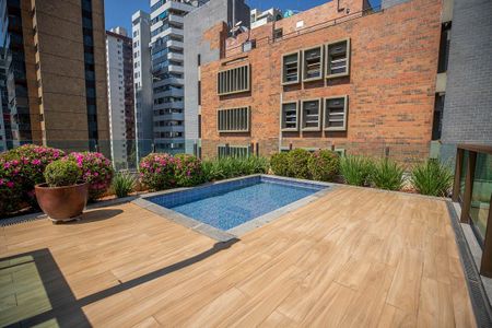 Apartamento à venda com 336m², 4 quartos e 4 vagas Apartamento à venda com 336m², 4 quartos e 4 vagasCobertura