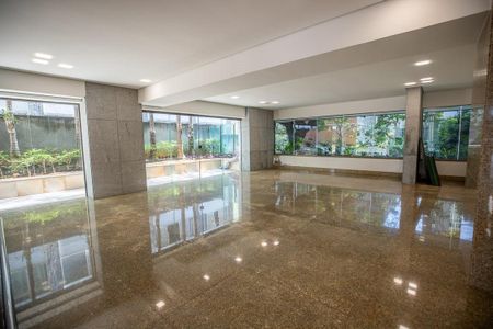 Apartamento à venda com 336m², 4 quartos e 4 vagas Apartamento à venda com 336m², 4 quartos e 4 vagasÁrea comum - Salão de festas