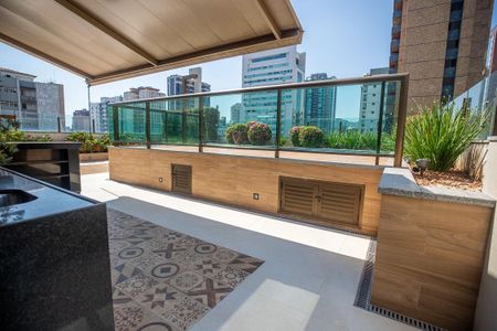 Apartamento à venda com 336m², 4 quartos e 4 vagas Apartamento à venda com 336m², 4 quartos e 4 vagasCobertura