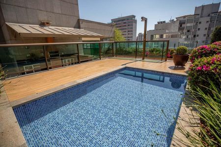 Apartamento à venda com 336m², 4 quartos e 4 vagas Apartamento à venda com 336m², 4 quartos e 4 vagasCobertura