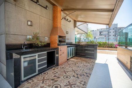 Apartamento à venda com 336m², 4 quartos e 4 vagas Apartamento à venda com 336m², 4 quartos e 4 vagasCobertura