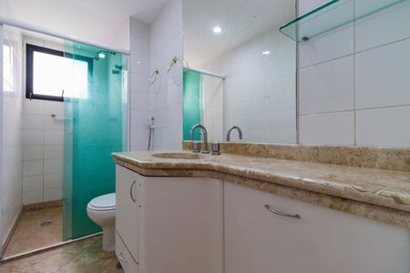 Apartamento para alugar com 125m², 4 quartos e 3 vagasBanheiro 