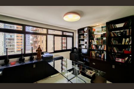 Apartamento à venda com 280m², 4 quartos e 3 vagasEscritório