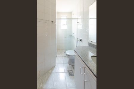 Apartamento à venda com 176m², 4 quartos e 2 vagas Apartamento à venda com 176m², 4 quartos e 2 vagasBanheiro social