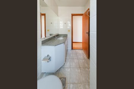 Apartamento à venda com 176m², 4 quartos e 2 vagas Apartamento à venda com 176m², 4 quartos e 2 vagasBanheiro social