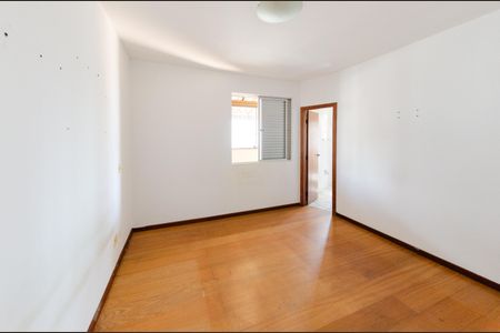 Apartamento à venda com 176m², 4 quartos e 2 vagas Apartamento à venda com 176m², 4 quartos e 2 vagasSuíte 1