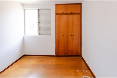 Apartamento à venda com 176m², 4 quartos e 2 vagas Apartamento à venda com 176m², 4 quartos e 2 vagasQuarto 1