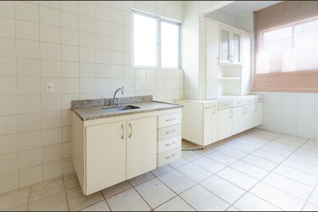 Apartamento à venda com 176m², 4 quartos e 2 vagas Apartamento à venda com 176m², 4 quartos e 2 vagasCozinha