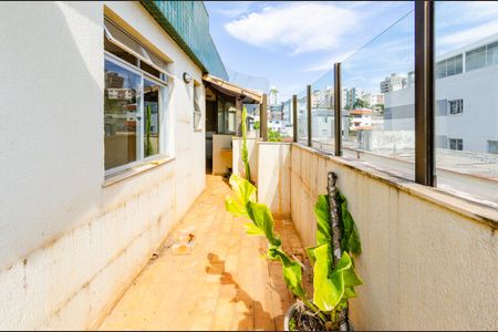 Apartamento à venda com 176m², 4 quartos e 2 vagas Apartamento à venda com 176m², 4 quartos e 2 vagasCobertura