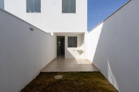 Casa à venda com 90m², 2 quartos e 2 vagasÁrea de Serviço