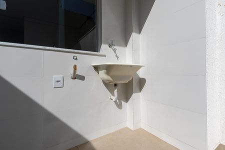 Casa à venda com 90m², 2 quartos e 2 vagasÁrea de Serviço