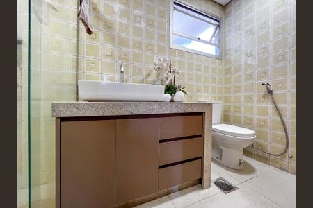 Apartamento à venda com 75m², 3 quartos e 1 vagaBanheiro