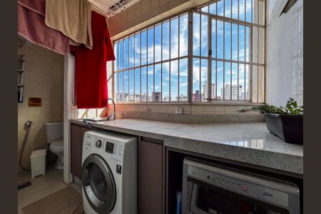 Apartamento à venda com 75m², 3 quartos e 1 vagaÁrea de Serviço