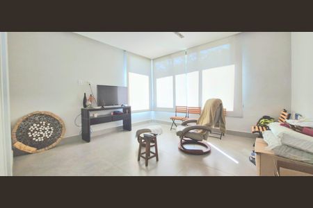 Casa de condomínio à venda com 233m², 3 quartos e 4 vagasQuarto 2