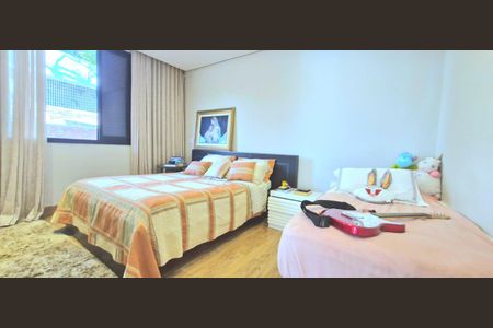 Casa de condomínio à venda com 233m², 3 quartos e 4 vagasSuíte