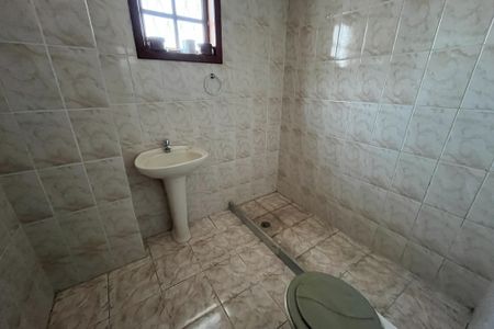 Casa à venda com 350m², 4 quartos e 2 vagas Casa à venda com 350m², 4 quartos e 2 vagasBanheiro