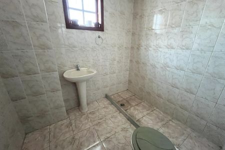 Casa à venda com 350m², 4 quartos e 2 vagas Casa à venda com 350m², 4 quartos e 2 vagasBanheiro