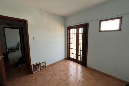 Casa à venda com 350m², 4 quartos e 2 vagas Casa à venda com 350m², 4 quartos e 2 vagasQuarto 3