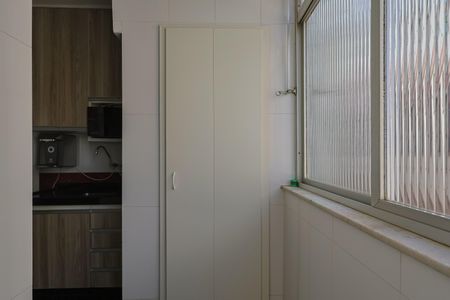 Apartamento à venda com 70m², 3 quartos e 1 vaga Apartamento à venda com 70m², 3 quartos e 1 vagaÁrea de Serviço