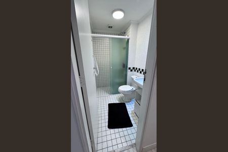 Apartamento à venda com 78m², 3 quartos e 2 vagas Apartamento à venda com 78m², 3 quartos e 2 vagasBanheiro Social