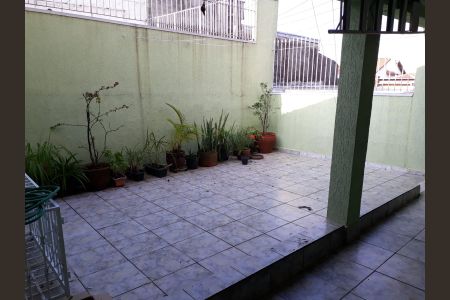 Casa à venda com 150m², 2 quartos e 2 vagas Casa à venda com 150m², 2 quartos e 2 vagasGaragem