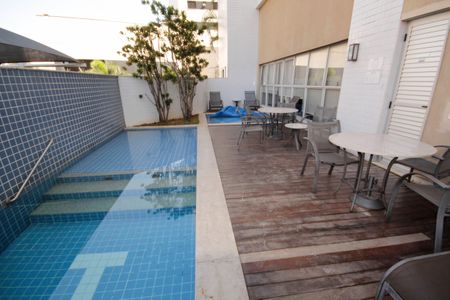 Apartamento à venda com 90m², 3 quartos e 2 vagasÁrea comum - Piscina