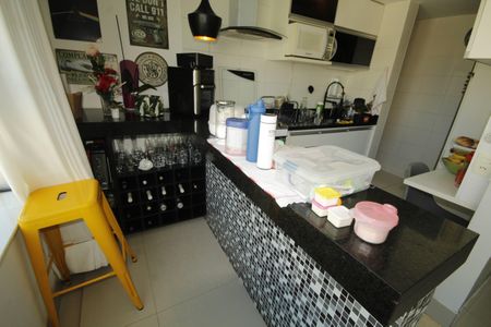 Apartamento à venda com 90m², 3 quartos e 2 vagasCozinha
