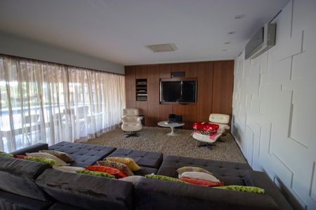 Casa para alugar com 800m², 4 quartos e 5 vagasSala 2