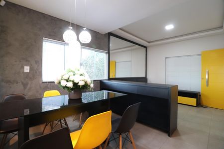 Casa para alugar com 250m², 5 quartos e 5 vagasSala de Jantar