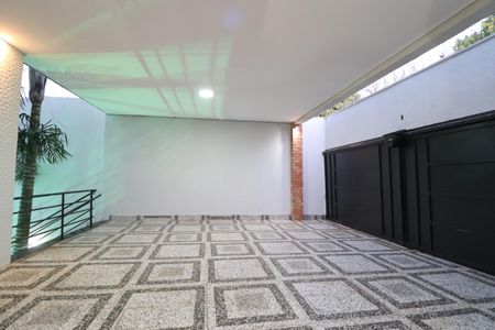 Casa para alugar com 250m², 5 quartos e 5 vagasGaragem