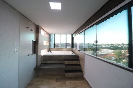 Casa para alugar com 250m², 5 quartos e 5 vagasSuíte 3