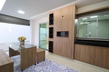 Casa para alugar com 250m², 5 quartos e 5 vagasVaranda gourmet