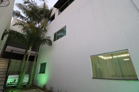 Casa para alugar com 250m², 5 quartos e 5 vagasCorredor