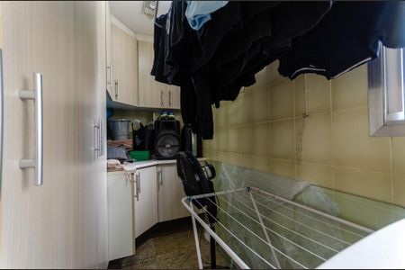 Apartamento à venda com 185m², 2 quartos e 1 vaga Apartamento à venda com 185m², 2 quartos e 1 vagaÁrea de Serviço