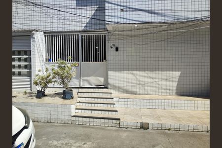 Apartamento para alugar com 43m², 2 quartos e sem vagaFachada