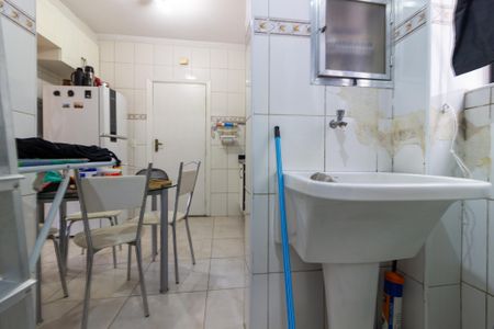 Apartamento à venda com 100m², 3 quartos e sem vaga Apartamento à venda com 100m², 3 quartos e sem vagaCozinha e Área de Serviço