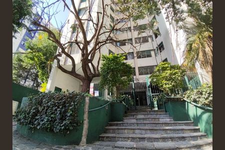 Apartamento à venda com 100m², 3 quartos e sem vaga Apartamento à venda com 100m², 3 quartos e sem vagaFachada