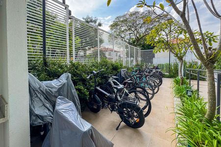 Apartamento à venda com 29m², 1 quarto e sem vaga Apartamento à venda com 29m², 1 quarto e sem vagaÁrea comum - Bicicletário