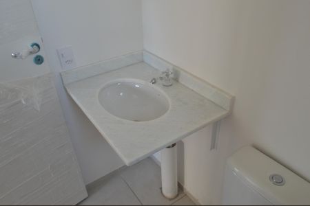 Apartamento para alugar com 45m², 2 quartos e 1 vaga Apartamento para alugar com 45m², 2 quartos e 1 vagaBanheiro