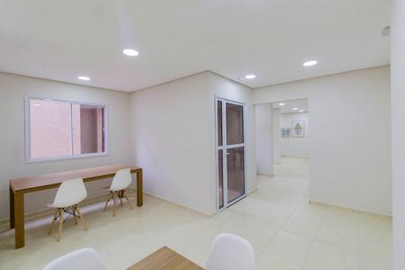Apartamento à venda com 34m², 2 quartos e sem vaga Apartamento à venda com 34m², 2 quartos e sem vagaÁrea Comum - Salão de Festas