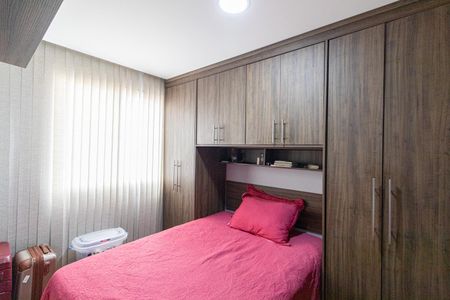Quarto 2 de apartamento para alugar com 2 quartos, 34m² em Cidade Patriarca, São Paulo